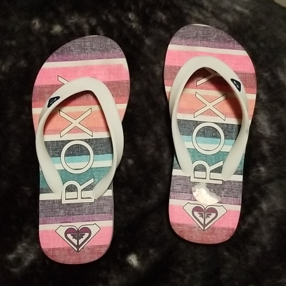 Girls Roxy Sandals - Picture 1 of 5